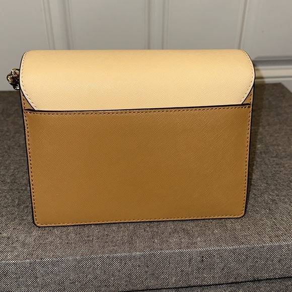 NWOT Tory Burch Emerson Flap Adjustable Shoulder Bag. 2 toned tan and cream. - Picture 3 of 5